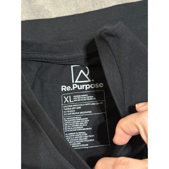NWT Re. Purpose Black Short Sleeve Crew Neck T-Shirt Plant Friendly Embroidery - Picture 3 of 4
